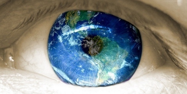 Eye with world image